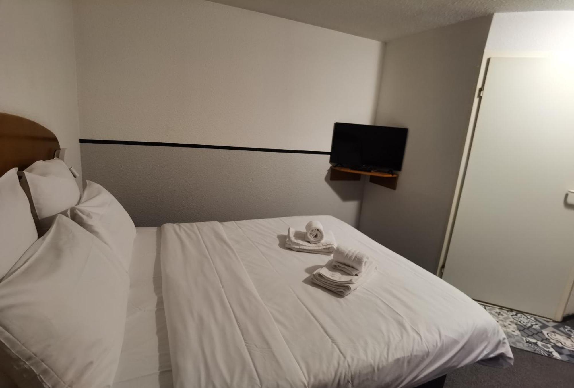 Quick Palace Epinal Bagian luar foto